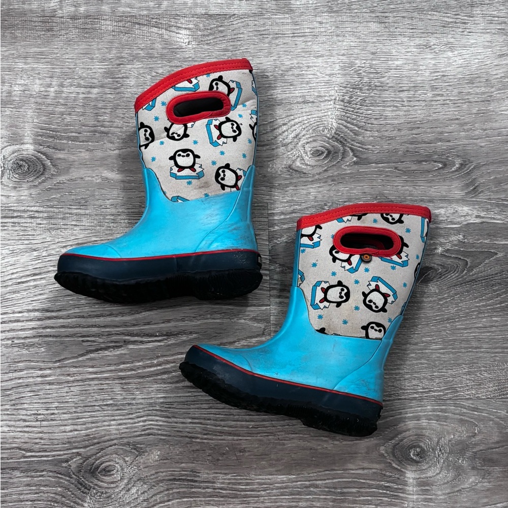 Bogs Classic Penguins Rain and Snow Boots Little Kids' Size 12